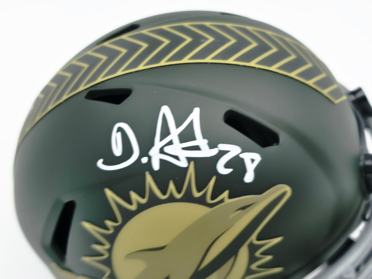 De'Von Achane Autographed Miami Dolphins Dark Green 2025 Salute to Service Speed Mini Helmet Beckett BAS Witness Stock #262076