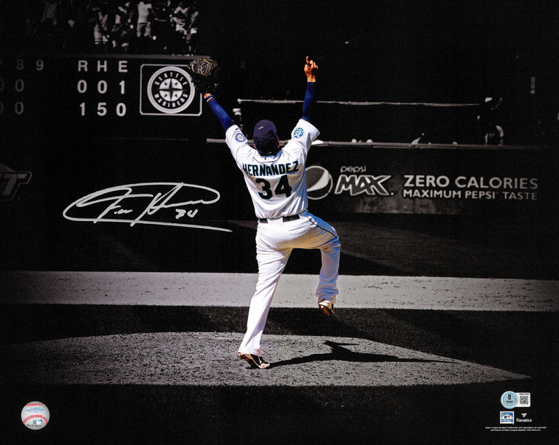 Felix Hernandez Autographed 16x20 Photo Seattle Mariners Beckett BAS Witness Stock #262499