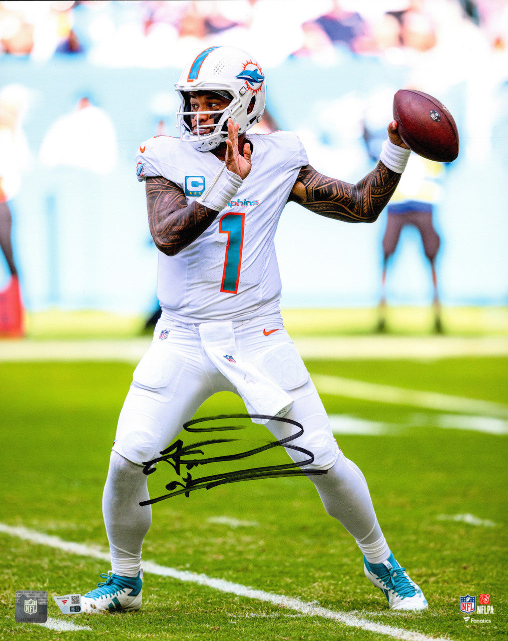 Tua Tagovailoa Autographed 16x20 Photo Miami Dolphins Fanatics Holo Stock #262989