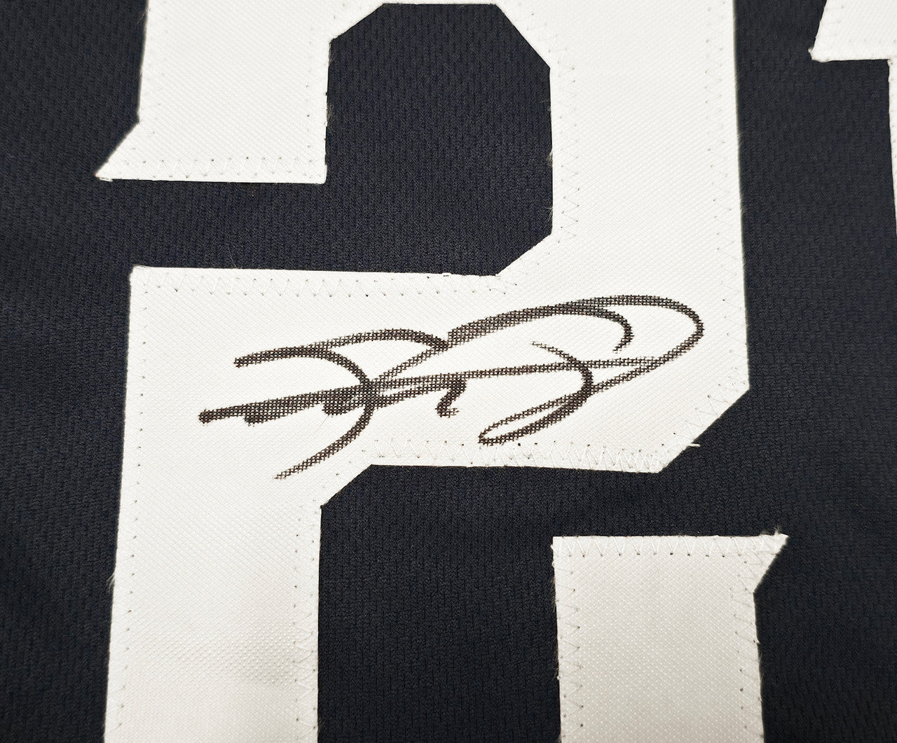 Chicago Cubs Sammy Sosa Autographed Dark Blue Jersey 'Slammin Sammy' Beckett BAS Witness Stock #263336