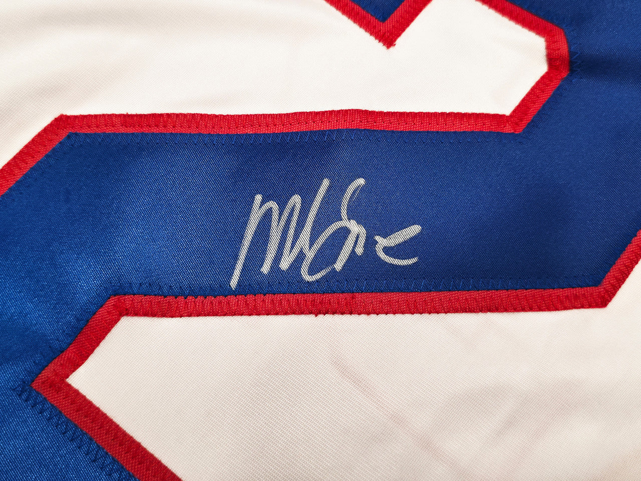 1980 Team USA Mike Eruzione Autographed White Jersey JSA Witness Stock #262978