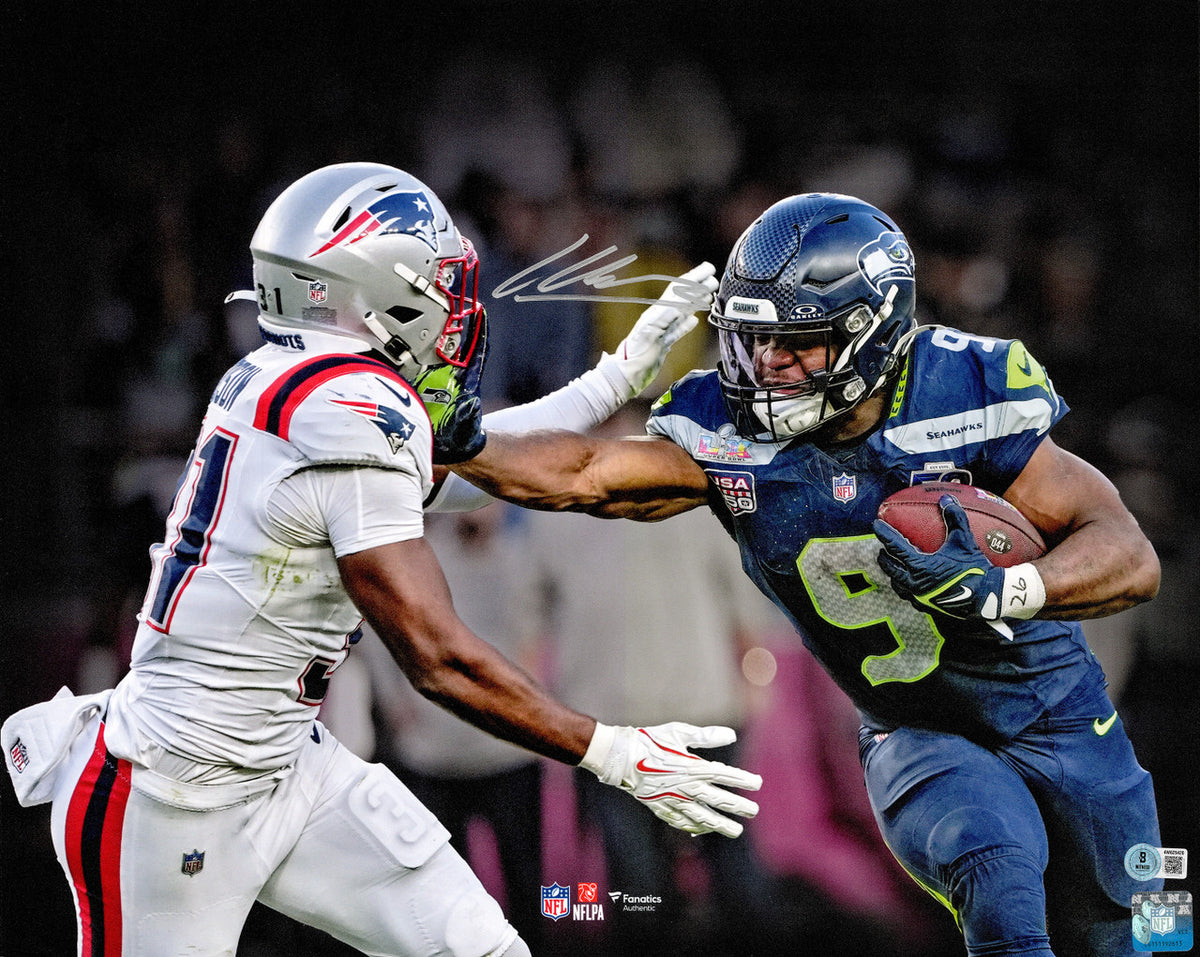 Kenneth Walker III Autographed 16x20 Photo Seattle Seahawks Beckett BAS Witness Stock #262406