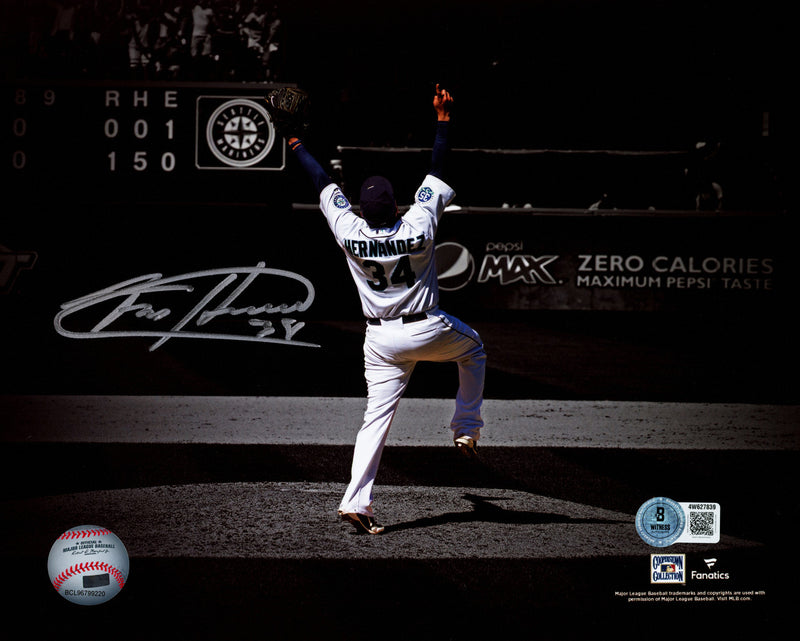 Felix Hernandez Autographed 8x10 Photo Seattle Mariners Beckett BAS Witness Stock #262498