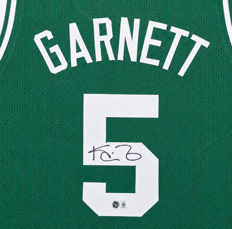 Boston Celtics Kevin Garnett Autographed Green Jersey Beckett BAS Witness Stock #265799