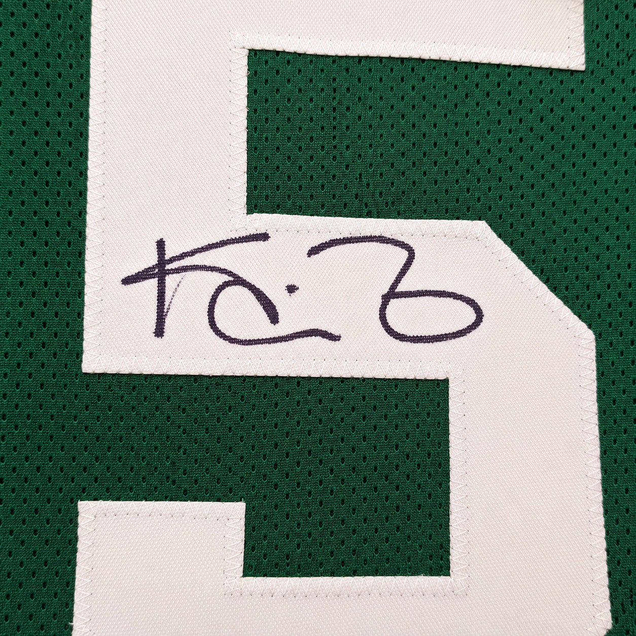 Boston Celtics Kevin Garnett Autographed Green Jersey Beckett BAS Witness Stock #265799