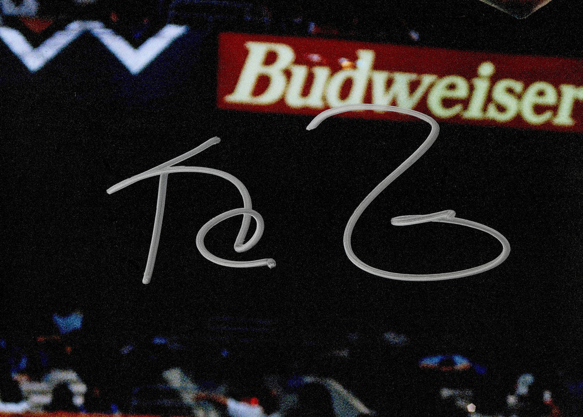 Kevin Garnett Autographed 16x20 Photo Minnesota Timberwolves Beckett BAS Witness Stock #265796