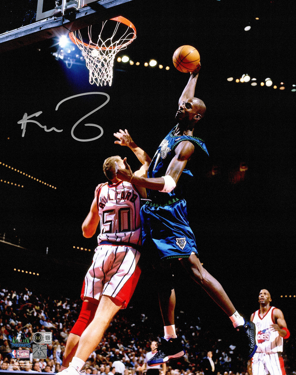 Kevin Garnett Autographed 16x20 Photo Minnesota Timberwolves Beckett BAS Witness Stock #265797