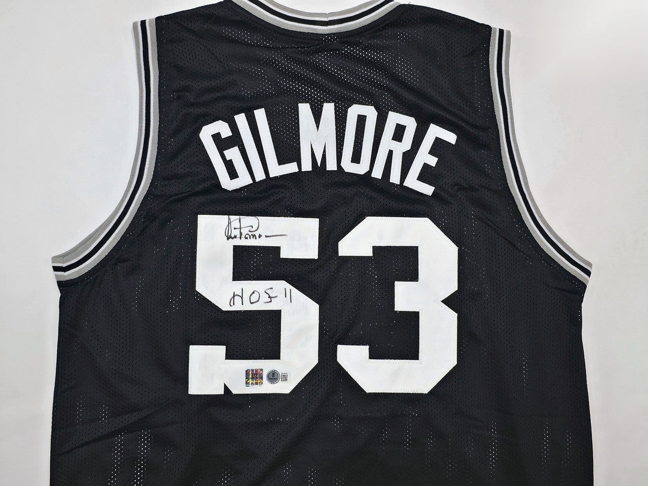 San Antonio Spurs Artis Gilmore Autographed Black Jersey "HOF-11" Beckett BAS QR Stock #267059