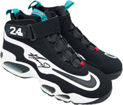 Ken Griffey Jr. Autographed White & Black Nike Air Griffey Max 1 Shoes Seattle Mariners Size 11.5 Beckett BAS Witness Stock #267479