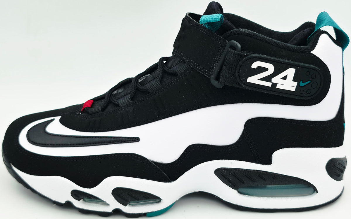 Ken Griffey Jr. Autographed White & Black Nike Air Griffey Max 1 Shoes Seattle Mariners Size 11.5 Beckett BAS Witness Stock #267479