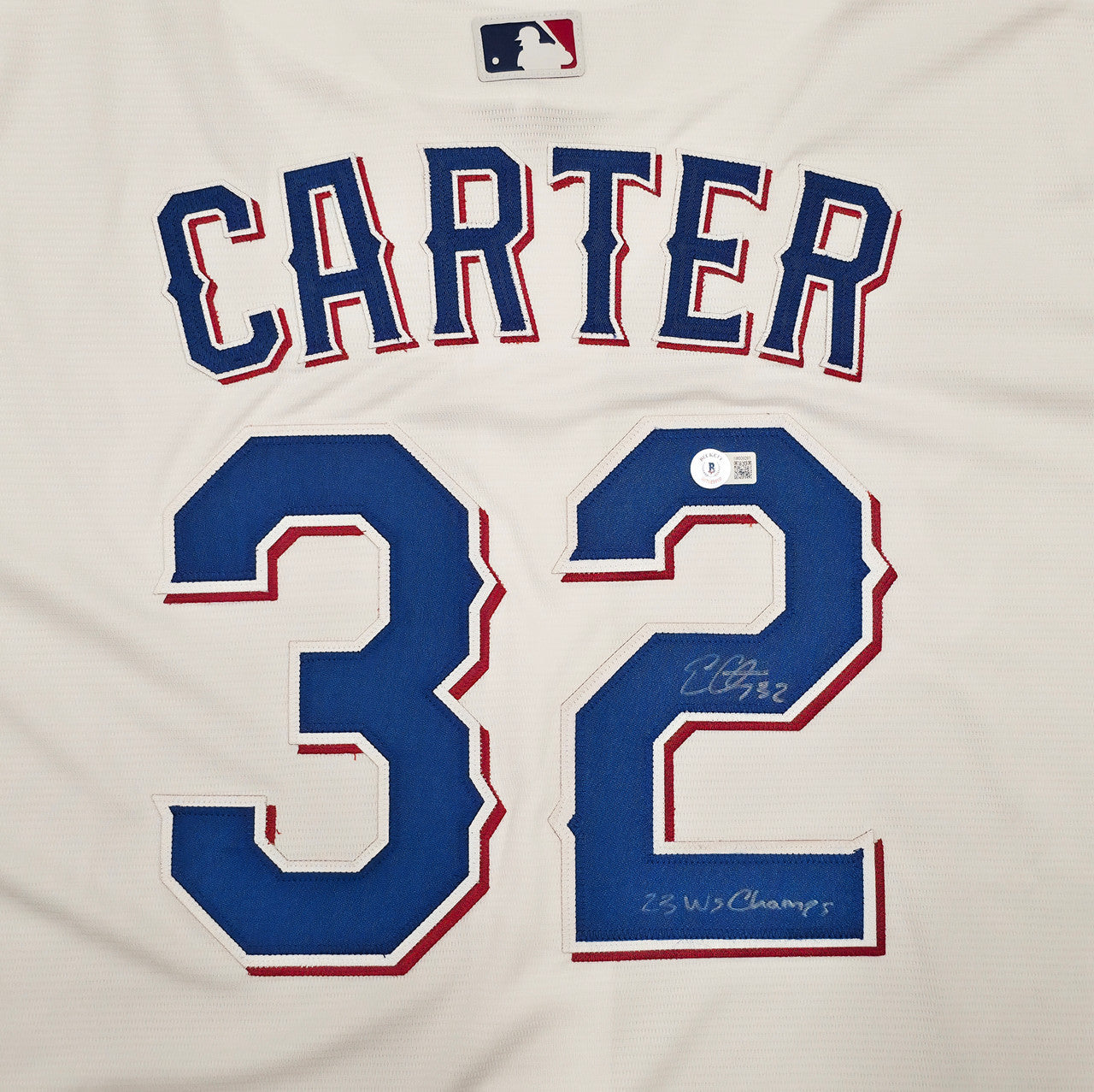 Texas Rangers Evan Carter Autographed White Nike Jersey Size XL "23 WS Champs" Beckett BAS Witness Stock #252437