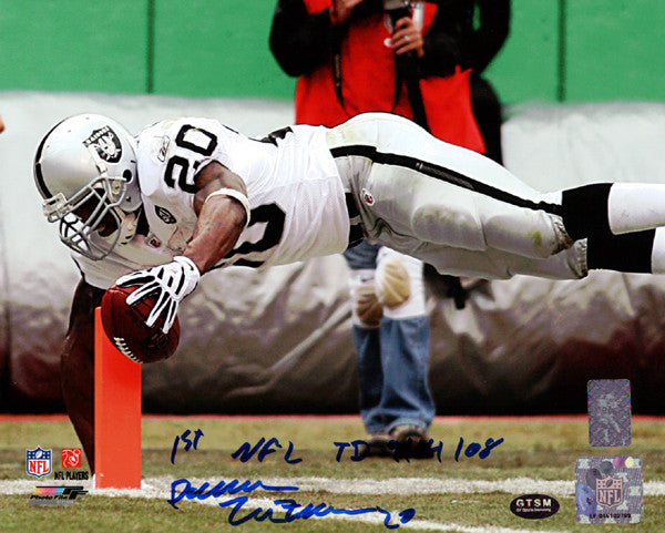 Darren McFadden Autographed 8x10 Photo Oakland Raiders "1st NFL TD 9/14/08" DM Holo Stock #76072