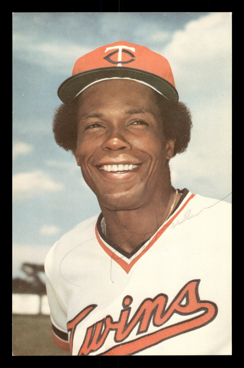 Rod Carew Autographed 1978 3.5x5.5 Postcard Minnesota Twins SKU #178175