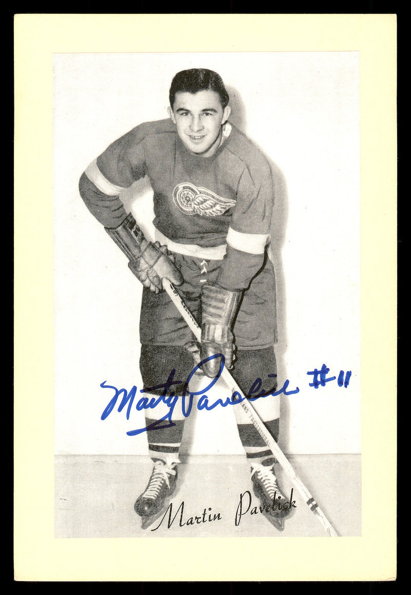 Marty Pavelich Autographed 1944-63 Beehive Group 2 4.5x6.5 Photo Detroit Red Wings SKU #176604