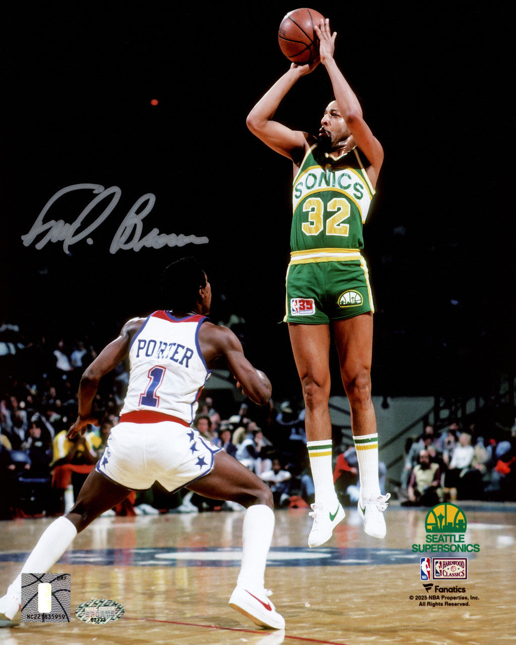 Downtown Fred Brown Autographed 8x10 Photo Seattle Supersonics MCS Holo Stock #256907