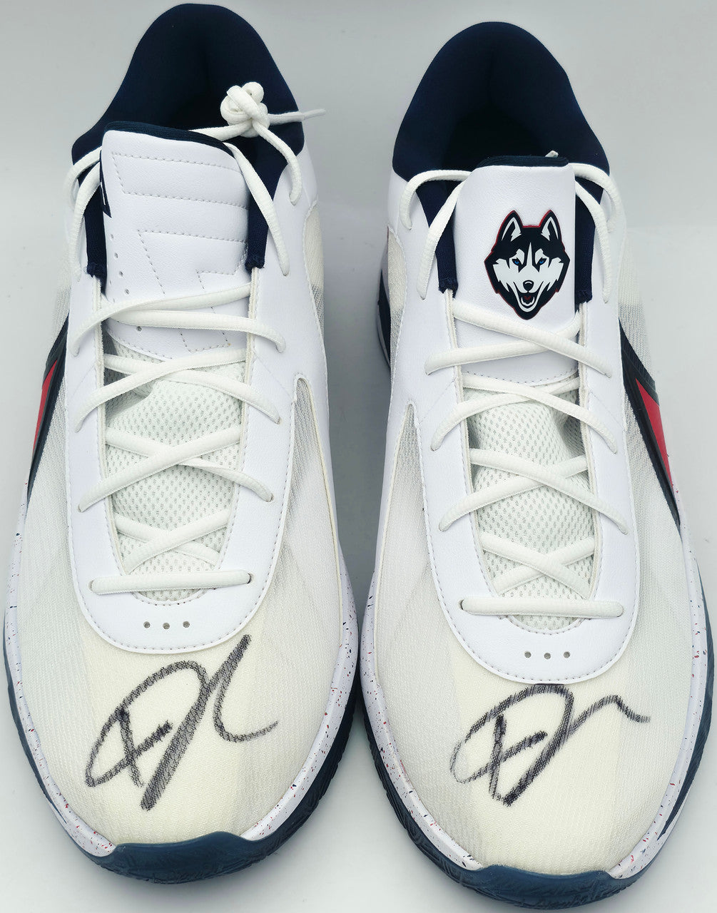 Giannis Antetokounmpo Autographed 2021 Player Exclusive (PE) Promo Black Nike Zoom Freak 2 NRG Shoes Bucks Size 17 Beckett BAS Witness Stock #252607