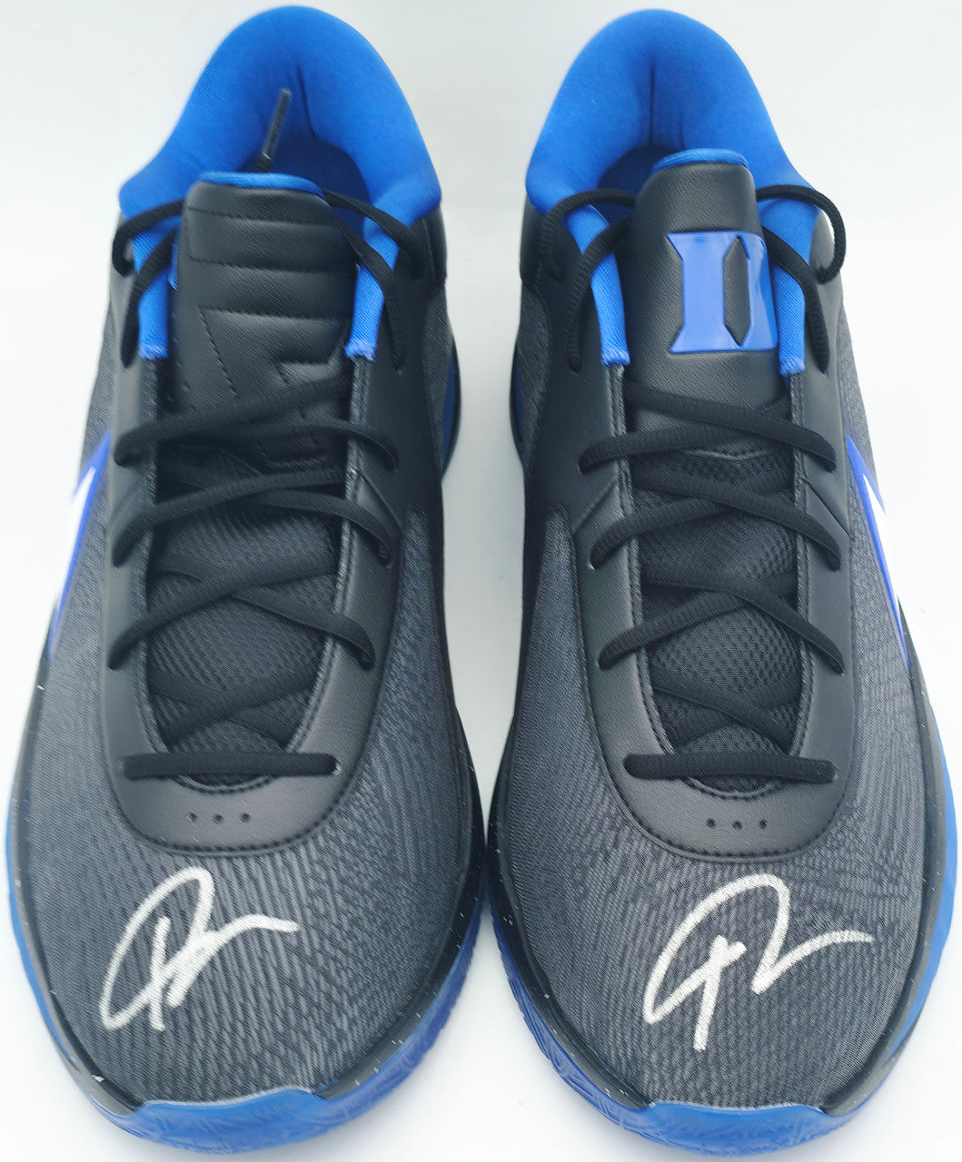Giannis Antetokounmpo Autographed 2022 Player Exclusive (PE) Promo Royal Blue Nike Zoom Freak 4 NCAA Shoes Size 16 Beckett BAS Witness #3W396586 & #3W396587