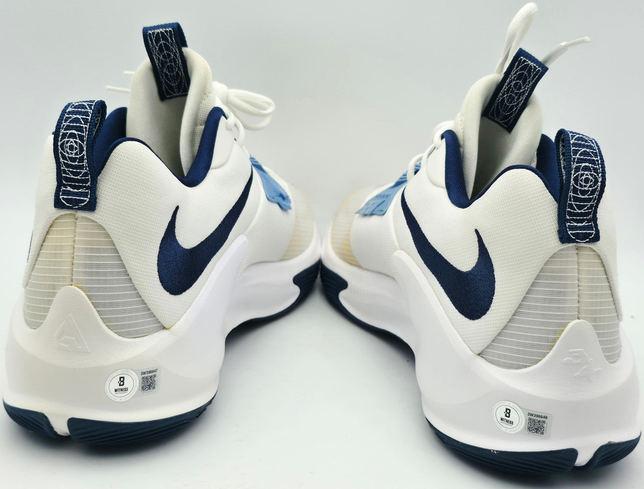 Giannis Antetokounmpo Autographed 2021 Player Exclusive (PE) Promo Kentucky White Nike Zoom Freak 3 NCAA Shoes Size 16 (With Box) Beckett BAS Witness #3W396849 & #3W396850