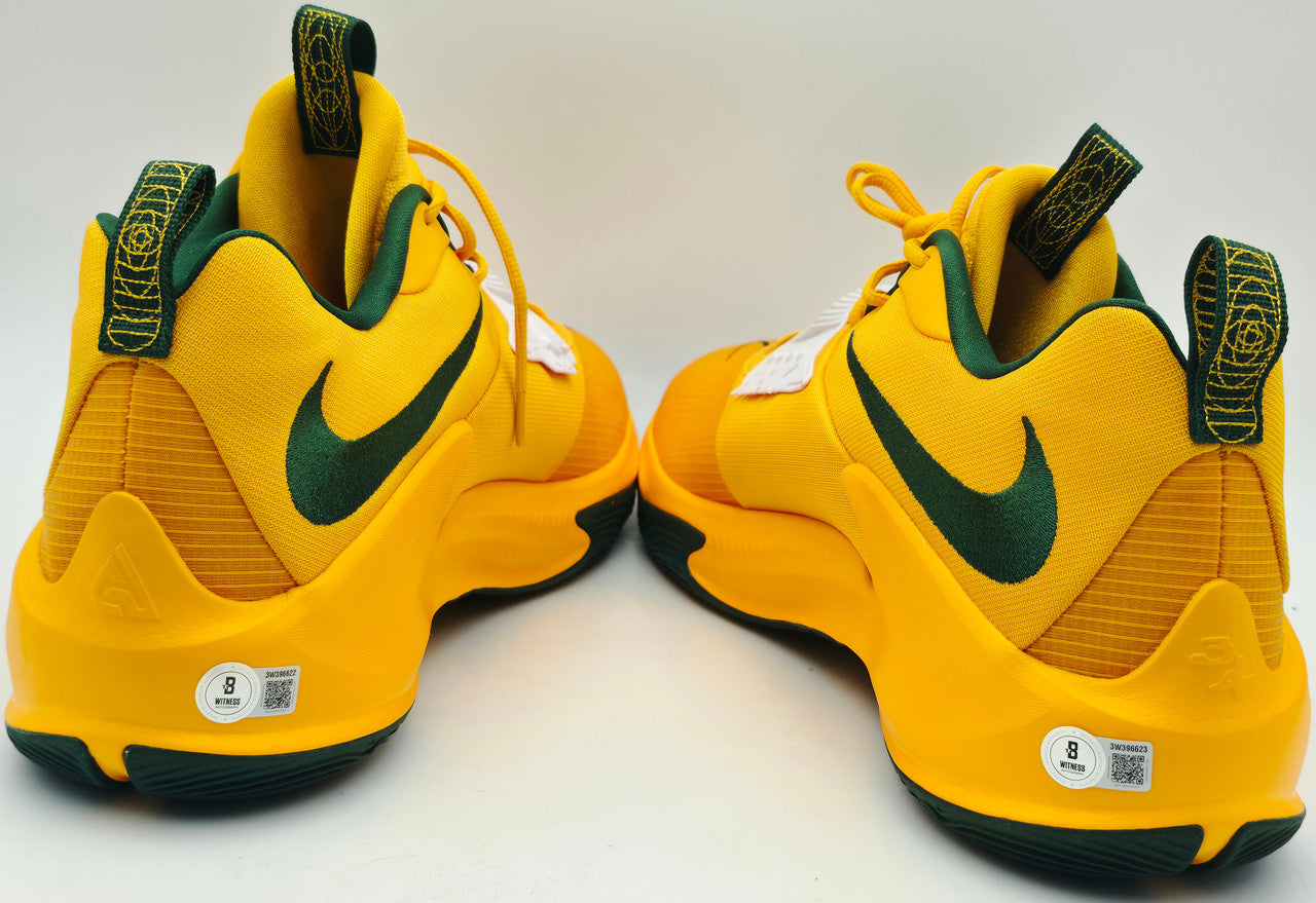 Giannis Antetokounmpo Autographed 2021 Player Exclusive (PE) Promo Baylor White Nike Zoom Freak 3 NCAA Shoes Size 16 (No Box) Beckett BAS Witness #3W396929 & #3W396930