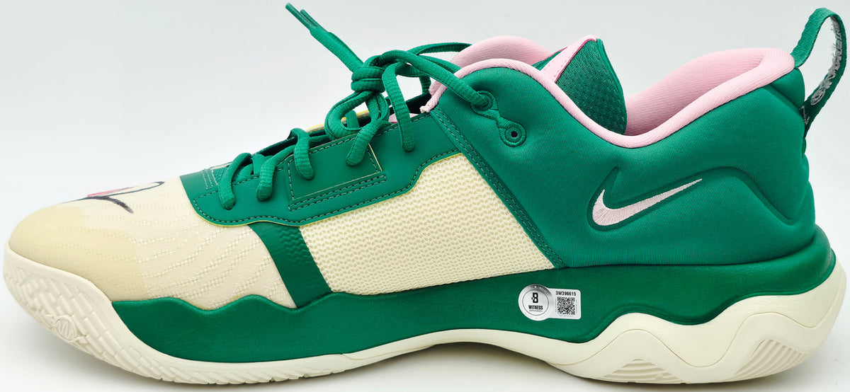 Giannis Antetokounmpo Autographed 2022 Player Exclusive (PE) Promo Michigan State White Nike Zoom Freak 4 NCAA Shoes Size 16 (With Box) Beckett BAS Witness #3W396969 & #3W396970