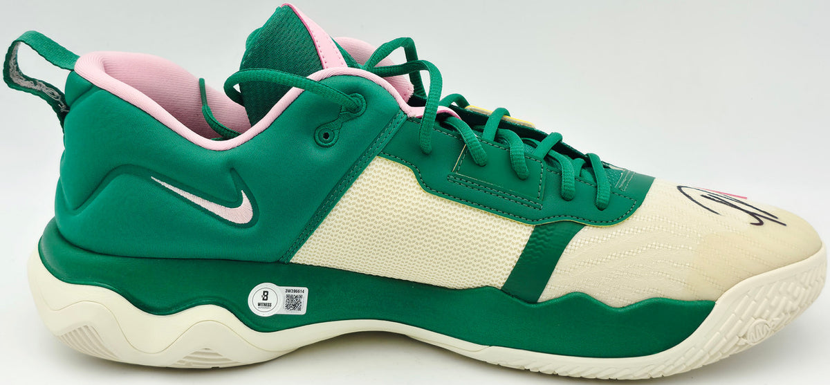 Giannis Antetokounmpo Autographed 2022 Player Exclusive (PE) Promo Michigan State White Nike Zoom Freak 4 NCAA Shoes Size 16 (With Box) Beckett BAS Witness #3W396969 & #3W396970
