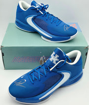 Giannis Antetokounmpo Autographed Nike Immortality 3 Shoes Bucks Size 17 (No Box) Beckett BAS Witness #3W395049 & #3W395050