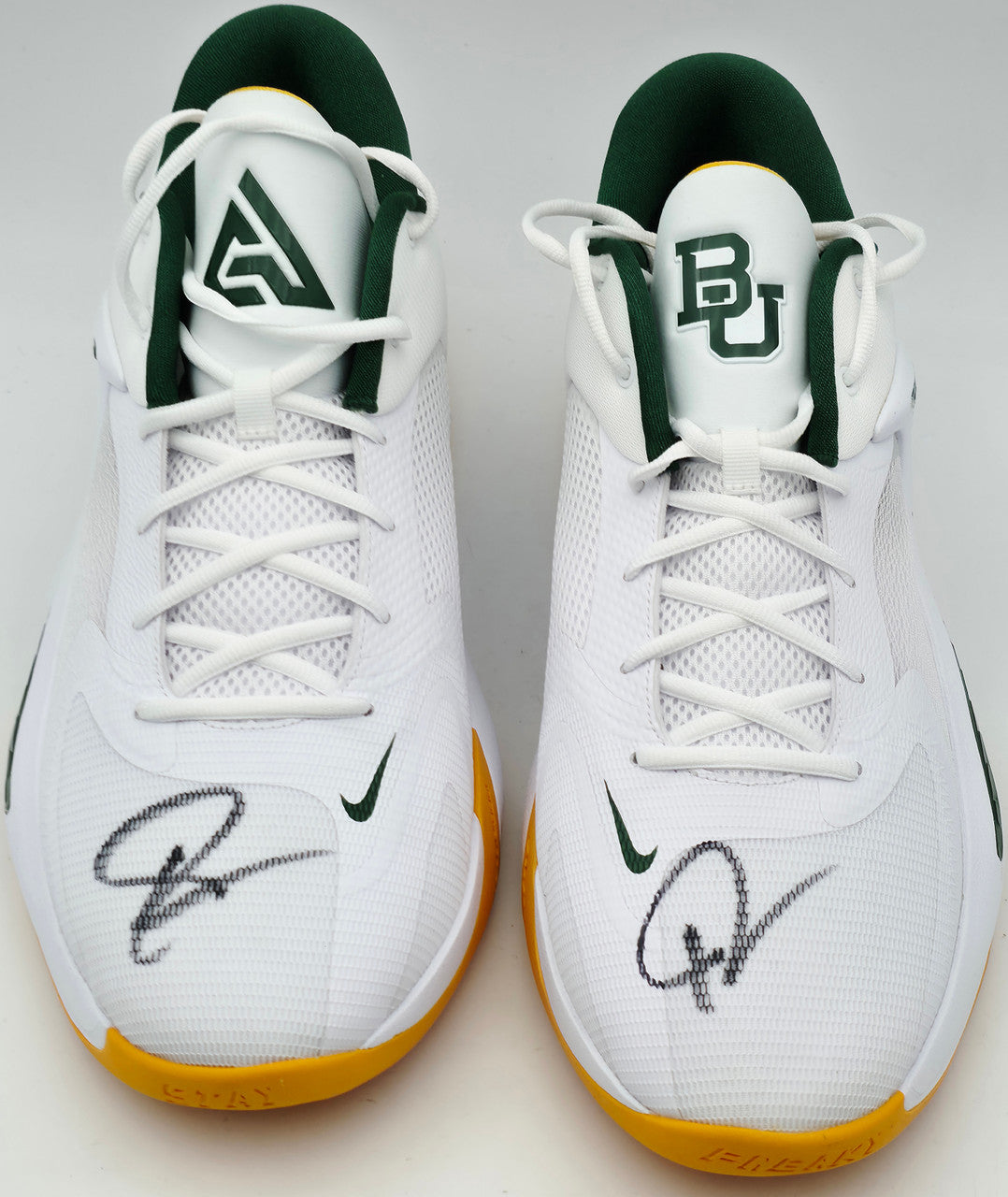 Giannis Antetokounmpo Autographed Vanilla Nike Zoom Freak 4 Shoes Bucks Size 17 (With Box) Beckett BAS Witness #3W396618 & #3W396619