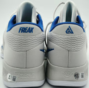 Giannis Antetokounmpo Autographed Nike Zoom Freak 3 Shoes Bucks Size 17 (No Box) Beckett BAS Witness #3W396895 & #3W396896
