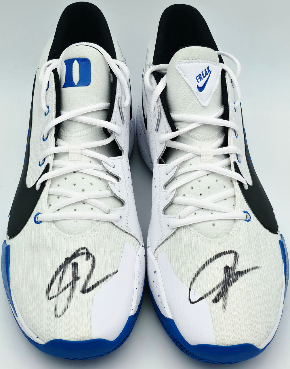 Giannis Antetokounmpo Autographed 2022 Player Exclusive (PE) Promo Michigan State Green Nike Zoom Freak 4 NCAA Shoes Size 16 (With Box) Beckett BAS Witness #3W396698 & #3W396699