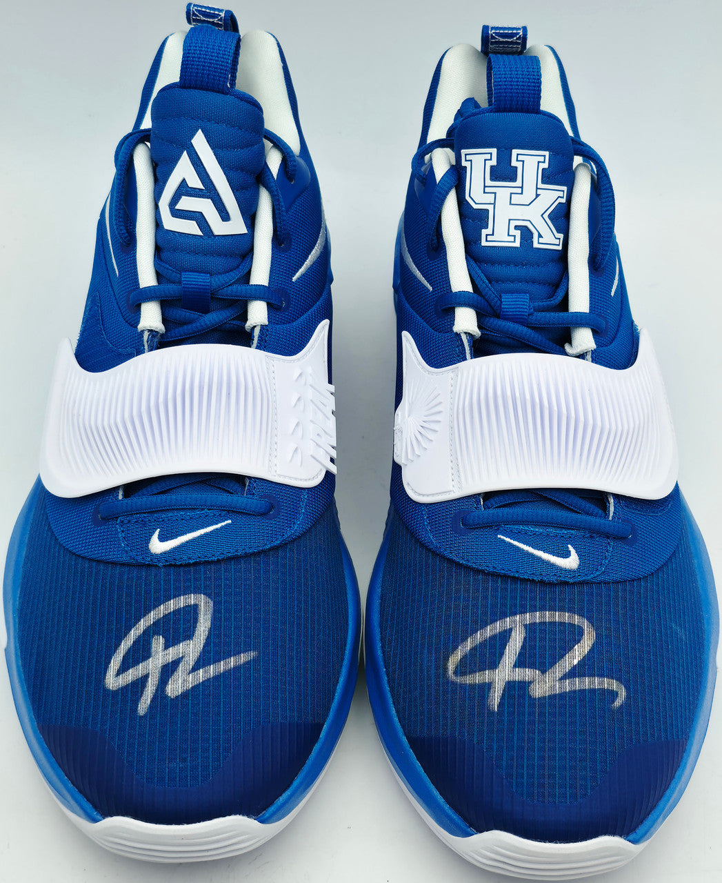 Giannis Antetokounmpo Autographed 2022 Player Exclusive (PE) Promo Villanova Navy Blue Nike Zoom Freak 4 NCAA Shoes Size 16 (With Box) Beckett BAS Witness #3W396289 & #3W396290