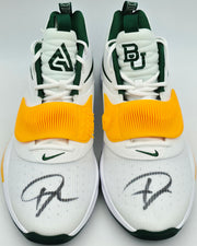 Giannis Antetokounmpo Autographed 2022 Player Exclusive (PE) Promo Oregon White Nike Zoom Freak 4 NCAA Shoes Size 16 (With Box) Beckett BAS Witness #3W396811 & #3W396812