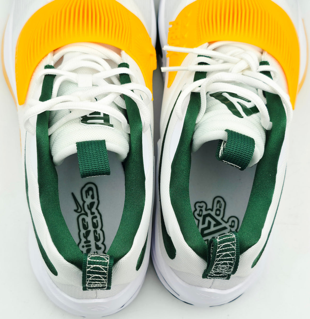 Giannis Antetokounmpo Autographed 2022 Player Exclusive (PE) Promo Oregon White Nike Zoom Freak 4 NCAA Shoes Size 16 (With Box) Beckett BAS Witness #3W396811 & #3W396812