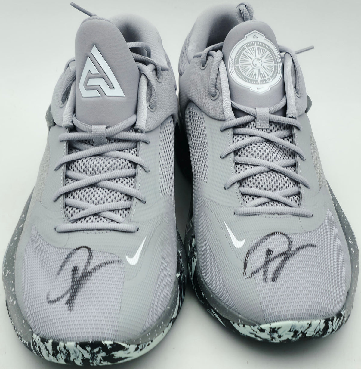Giannis Antetokounmpo Autographed 2019 Player Exclusive (PE) Promo Orange Nike Zoom Freak 1 Shoes Bucks Size 17 (With Box) Beckett BAS Witness #3W396742 & #3W396743