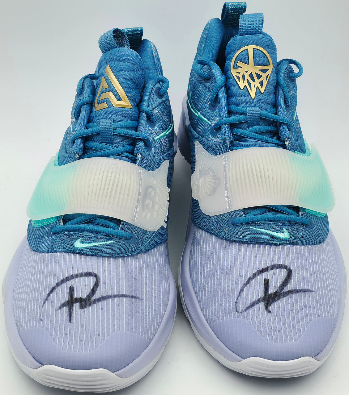 Giannis Antetokounmpo Autographed 2022 Player Exclusive (PE) Promo Oregon Yellow Nike Zoom Freak 4 NCAA Shoes Size 17 (With Box) Beckett BAS Witness #3W396652 & #3W396653
