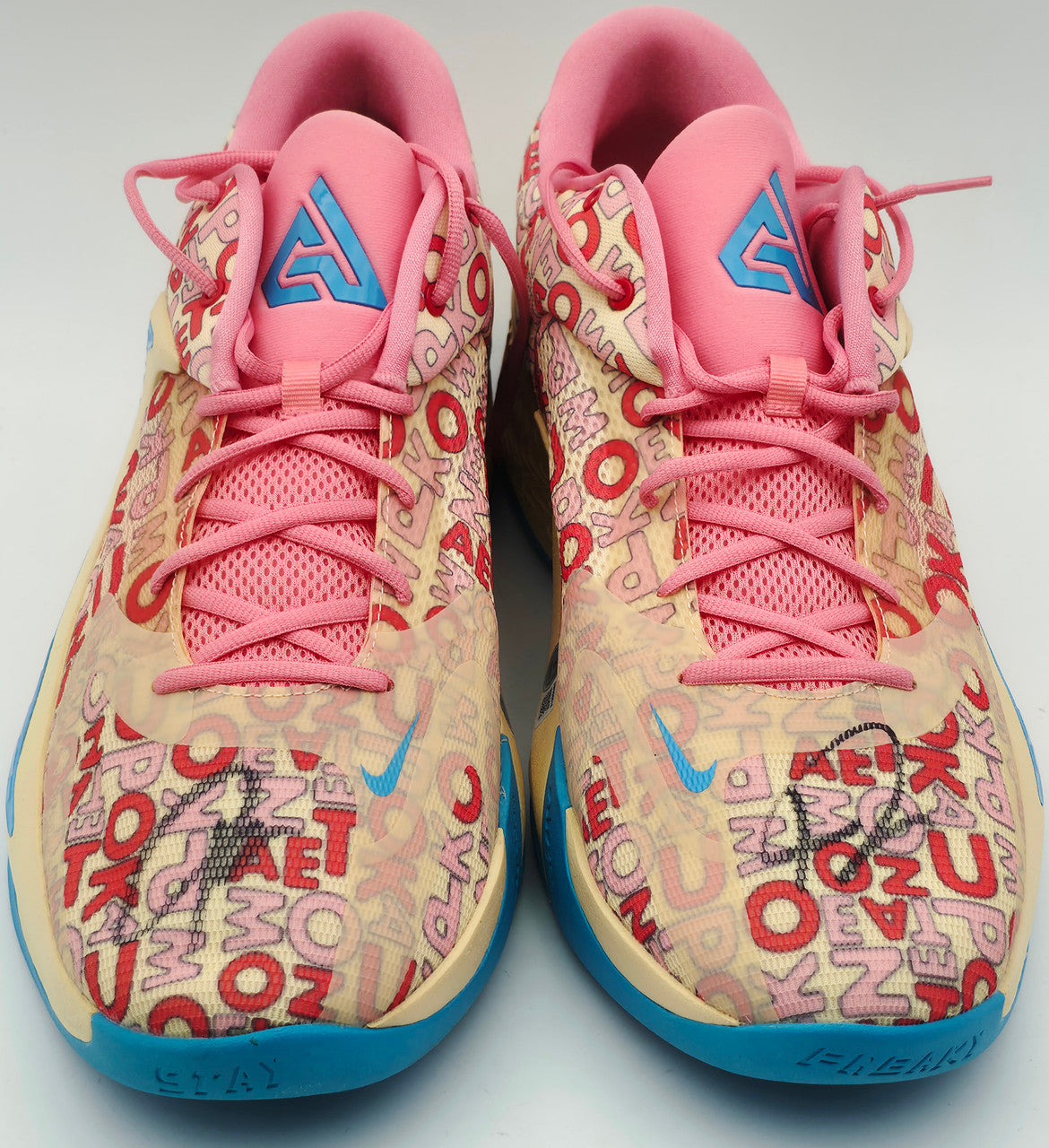 Giannis Antetokounmpo Autographed 2024 Player Exclusive (PE) Promo Arkansas Crimson Nike Zoom Freak 6 NCAA Shoes Size 17 (No Box) Beckett BAS Witness #3W396389 & #3W396390