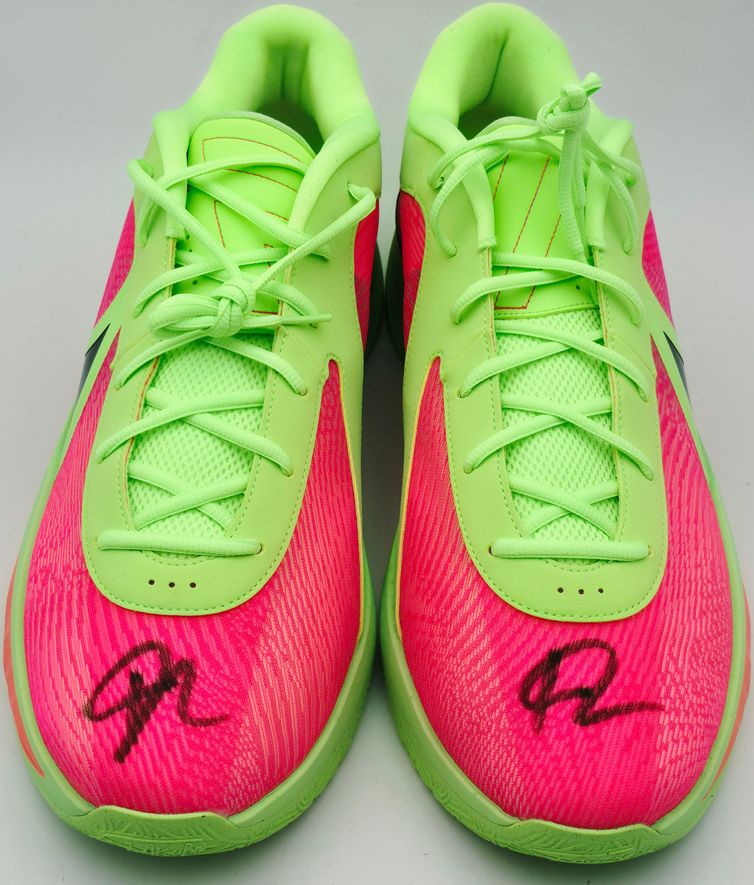 Giannis Antetokounmpo Autographed 2024 Player Exclusive (PE) Promo Oregon Black Nike Zoom Freak 6 NCAA Shoes Size 17 (No Box) Beckett BAS Witness #3W395039 & #3W395040