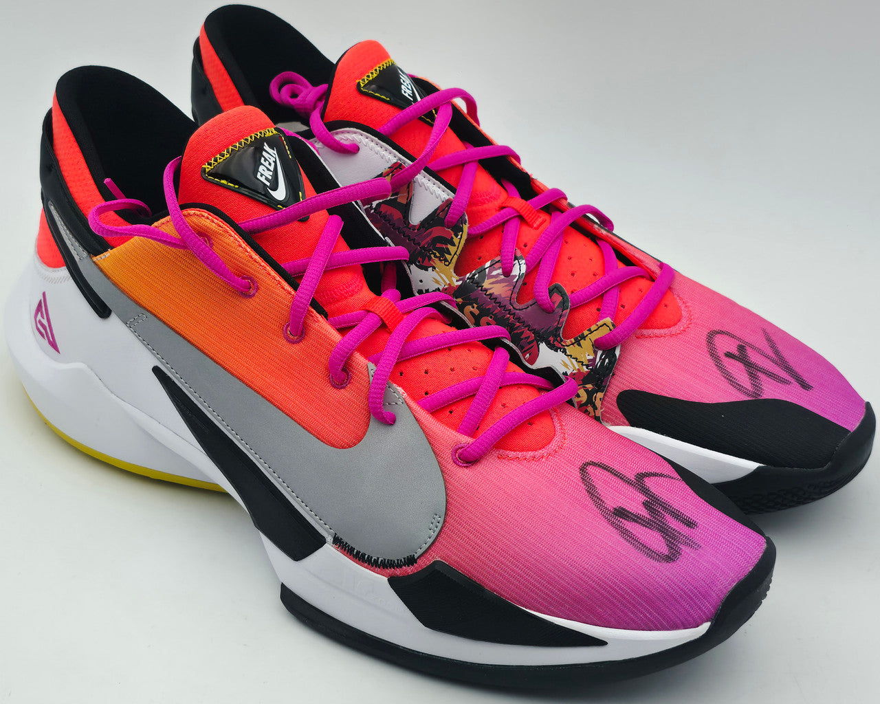 Giannis Antetokounmpo Autographed 2024 Player Exclusive (PE) Promo Crimson Nike Zoom Freak 6 SOS Shoes Bucks Size 17 (No Box) Beckett BAS Witness #3W396865 & #3W396866