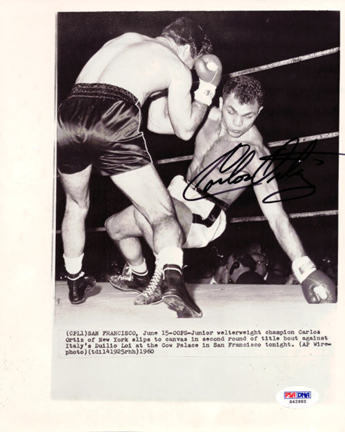 Carlos Ortiz Autographed 8x10 Photo PSA/DNA #S42985