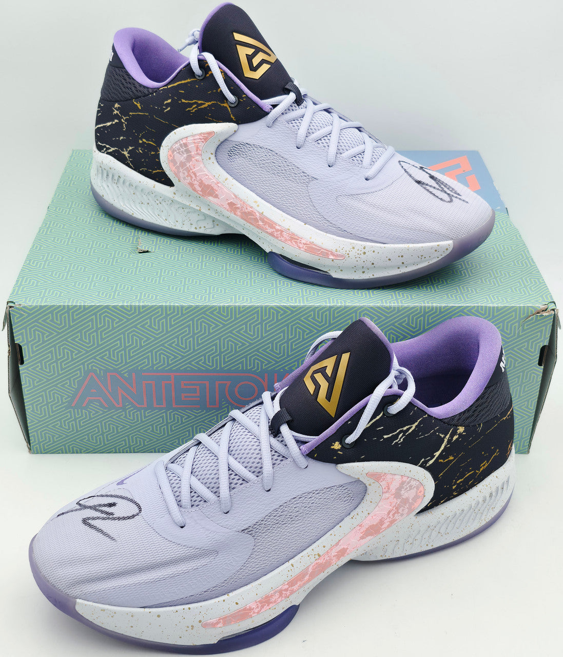 Giannis Antetokounmpo Autographed 2022 Player Exclusive (PE) Promo Black Nike Zoom Freak 4 Royale Shoes Bucks Size 17 Beckett BAS Witness Stock #252724
