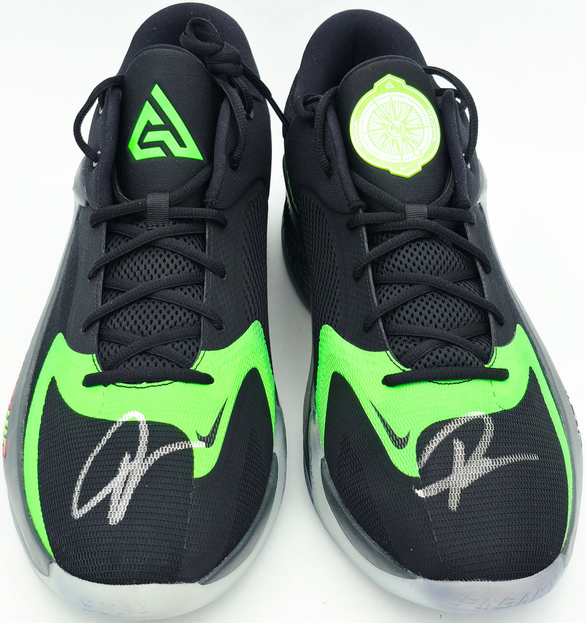 Giannis Antetokounmpo Autographed 2024 Player Exclusive (PE) Promo Black Nike Zoom Freak 6 Shoes Bucks Size 17 Beckett BAS Witness Stock #252733