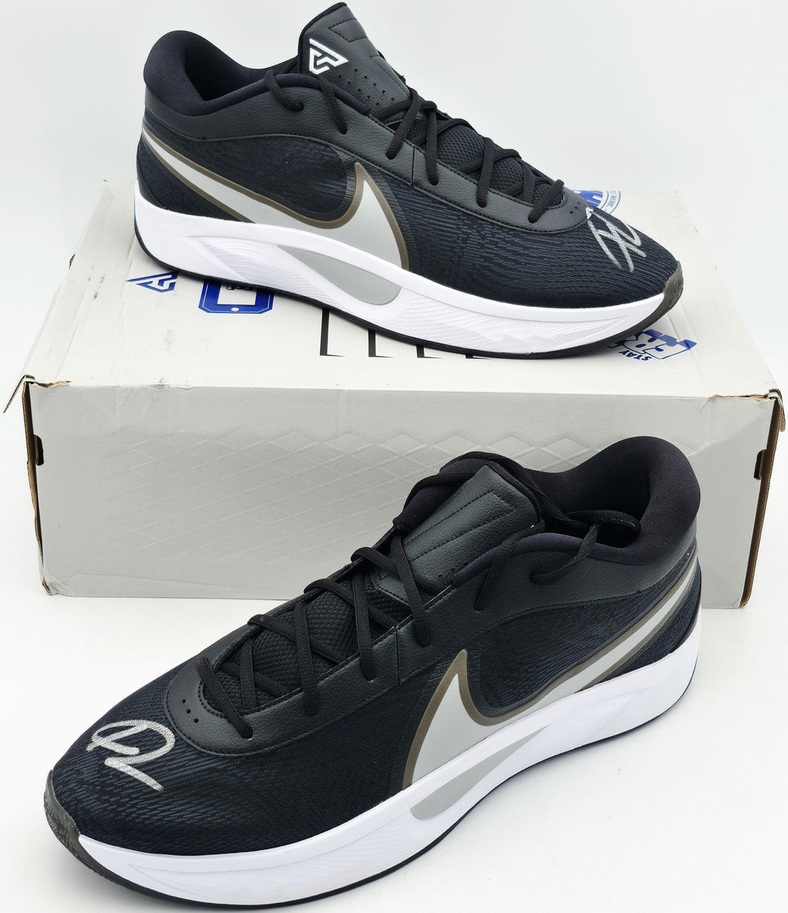 Giannis Antetokounmpo Autographed 2024 Player Exclusive (PE) Promo Silver Zoom Freak 6 EP Shoes Bucks Size 17 Beckett BAS Witness Stock #252737