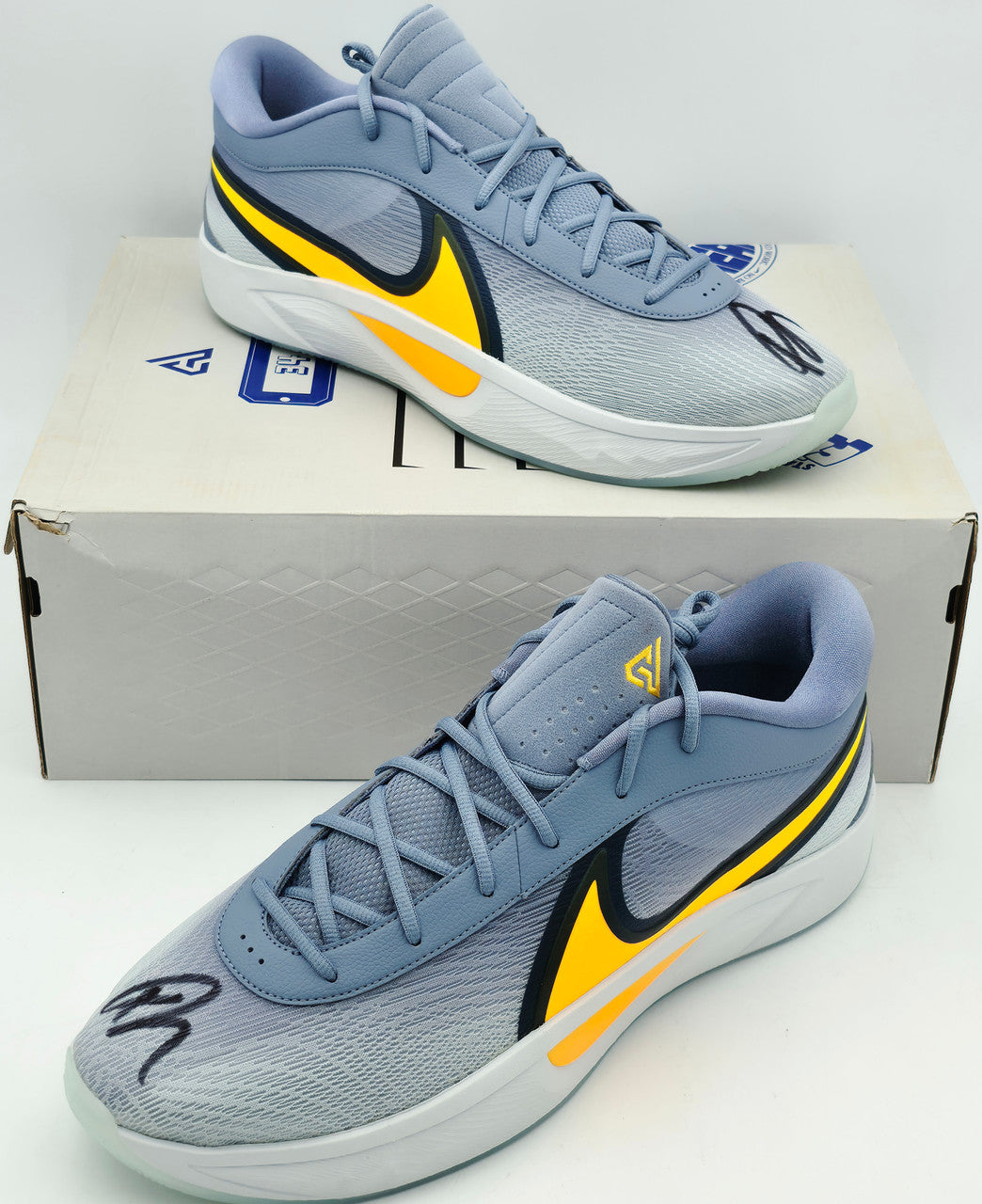 Giannis Antetokounmpo Autographed 2024 Player Exclusive (PE) Promo Black Nike Zoom Freak 6 Shoes Bucks Size 17 Beckett BAS Witness Stock #252756