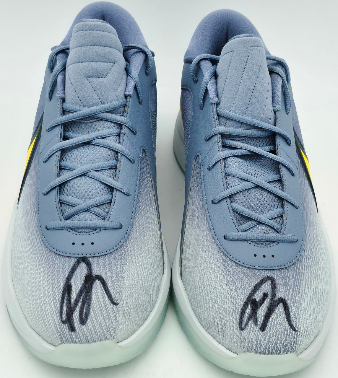 Giannis Antetokounmpo Autographed 2024 Player Exclusive (PE) Promo Black Nike Zoom Freak 6 Shoes Bucks Size 17 Beckett BAS Witness Stock #252756
