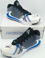 Giannis Antetokounmpo Autographed 2019 Player Exclusive (PE) Promo White Nike Zoom Freak 1 MSCO Shoes Bucks Size 17 Beckett BAS Witness Stock #252759