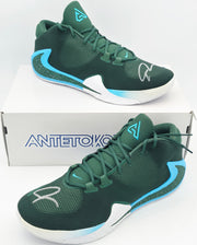 Giannis Antetokounmpo Autographed 2021 Player Exclusive (PE) Promo Black Nike Zoom Freak 3 Shoes Bucks Size 17 Beckett BAS Witness Stock #252760