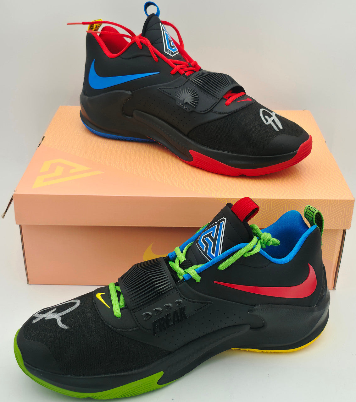 Giannis Antetokounmpo Autographed Black Nike Zoom Freak 4 Shoes Bucks Size 16 (No Box) Beckett BAS Witness Stock #252766