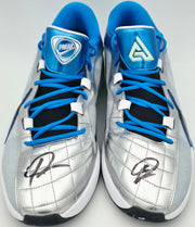 Giannis Antetokounmpo Autographed 2023 Player Exclusive (PE) Promo Blue Nike Zoom Freak 5 Shoes Bucks Size 17 Beckett BAS Witness Stock #252700