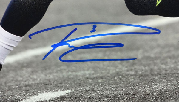 Russell Wilson Autographed 16x20 Photo Seattle Seahawks Super Bowl RW Holo Stock #91023